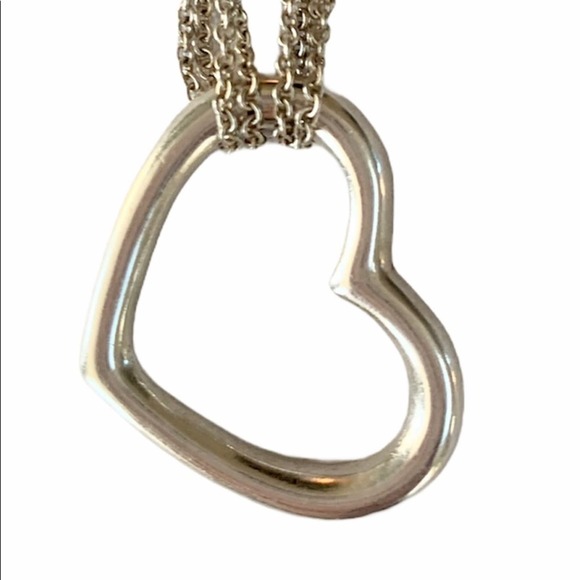 Floating heart sterling silver necklace - Picture 4 of 11